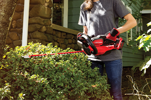 Craftsman V20 22 inch cordless hedge trimmer